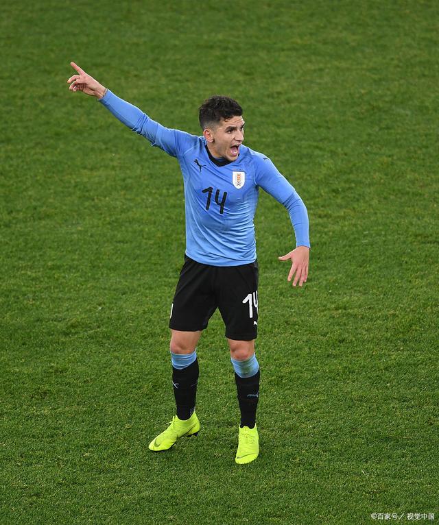 包含哥伦比亚球队签下乌拉圭后卫，加强后防的词条