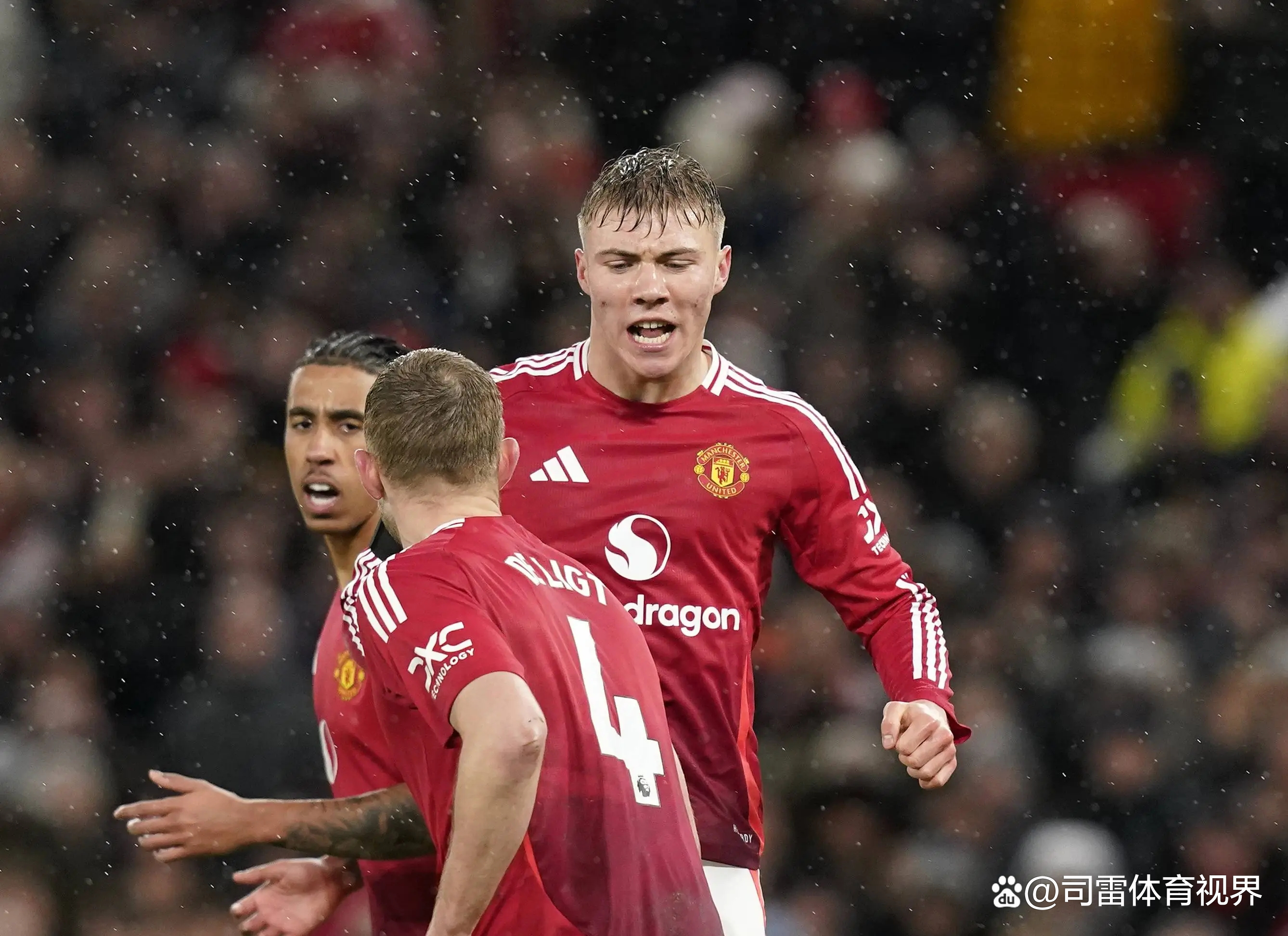 曼联失误致命,遗憾出局 曼联失误致命,遗憾出局