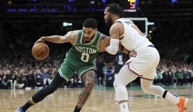 开云官网-关于球员受重伤需手术，赛季报销激起球迷同情的信息