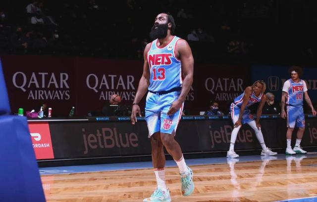 开云下载-篮网再胜马刺，全面碾压对手