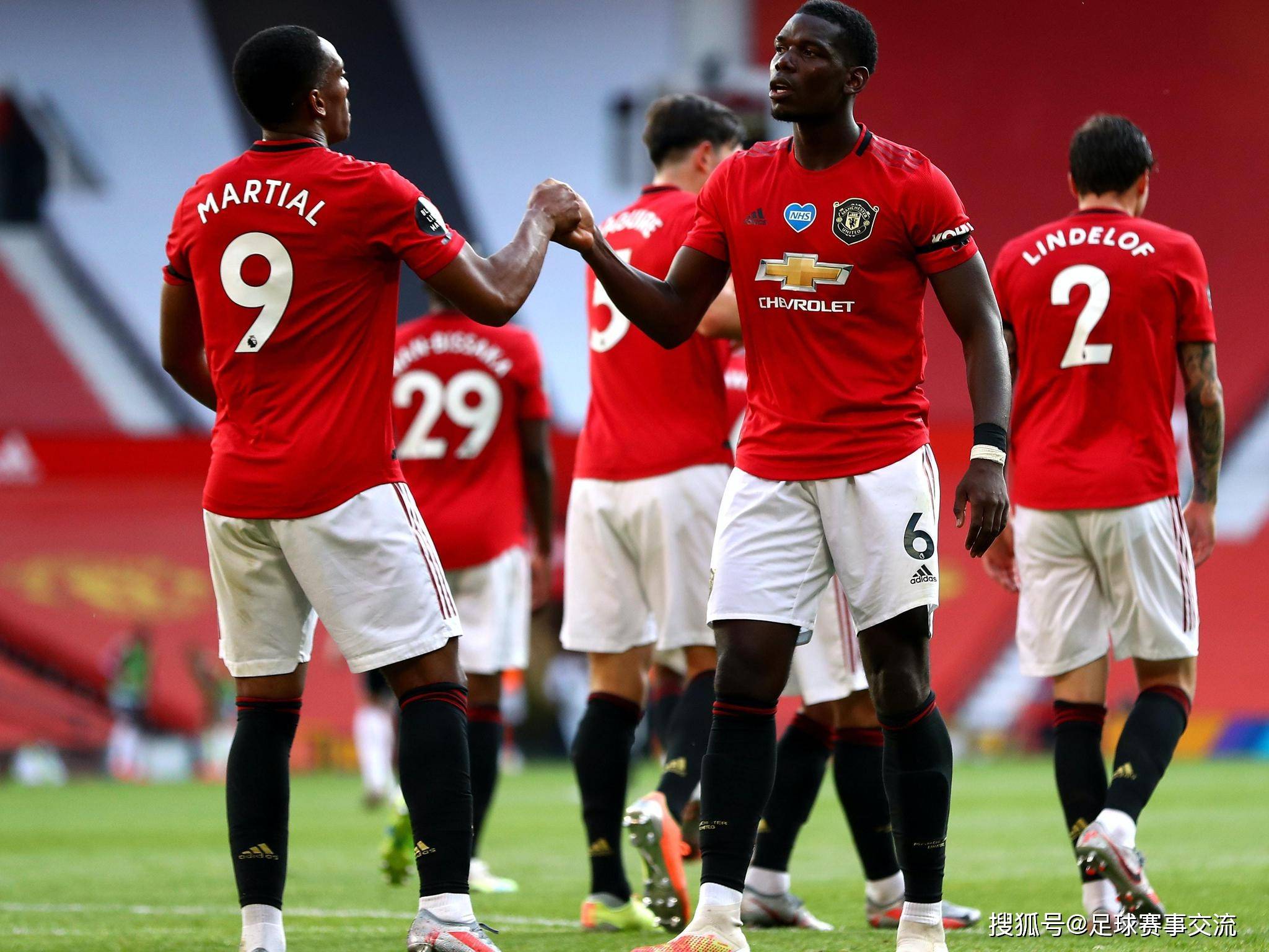 曼联主场击败对手，全队合作默契，士气高昂的简单介绍
