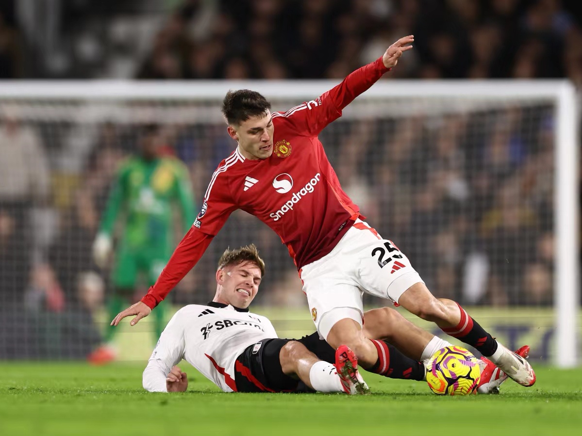 -曼联苦战到底，成功晋级下一轮