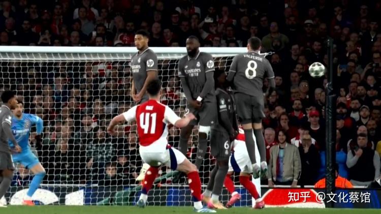 开云平台-皇马击败阿森纳，登顶积分榜-&gt;皇马大胜阿森纳，领先全场的简单介绍