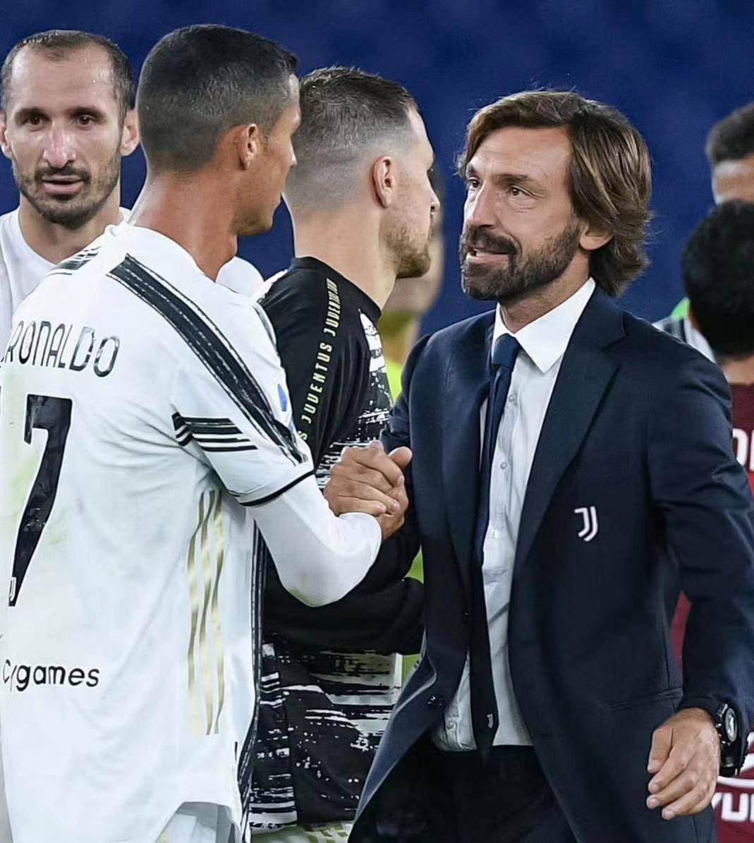 开云体育官网-意甲豪门在转会市场上大手笔提升阵容，引援严格科学的简单介绍