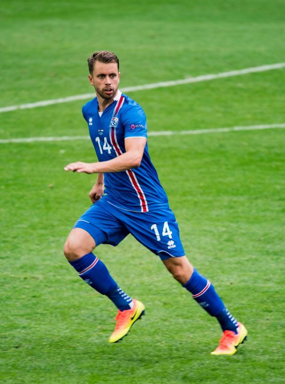 关于芬兰客场不敌法罗群岛，小组第三止步的信息