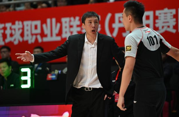 开云体育-江苏男篮外援发挥突出，贡献全队最高得分