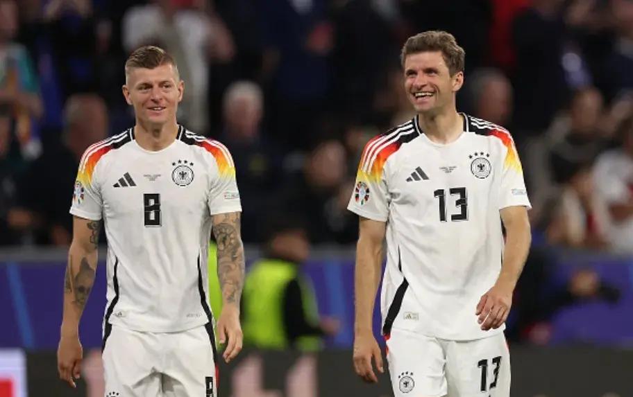 开云体育-德国球队表现强势，夺得欧锦赛季军