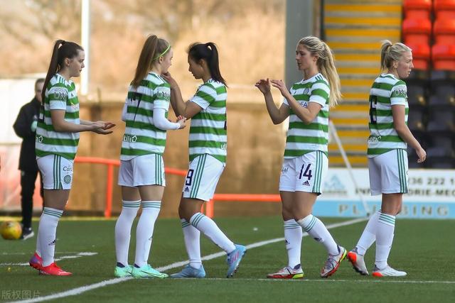 -法国队在亚洲杯中碾压凯尔特人，赛后采访