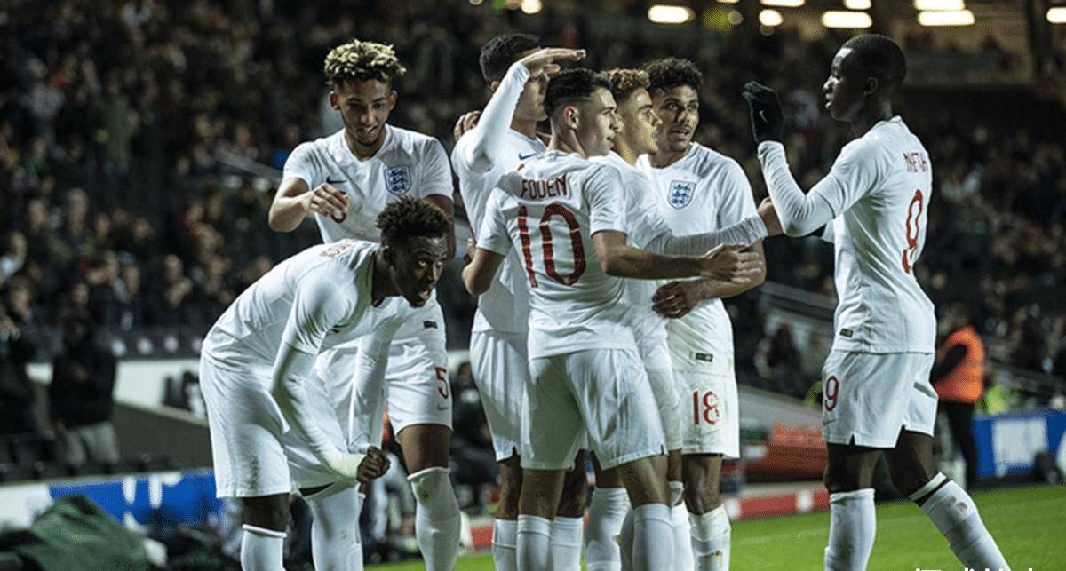 开云体育APP下载-卡尔比勒高调声援AC米兰，希望球队夺冠