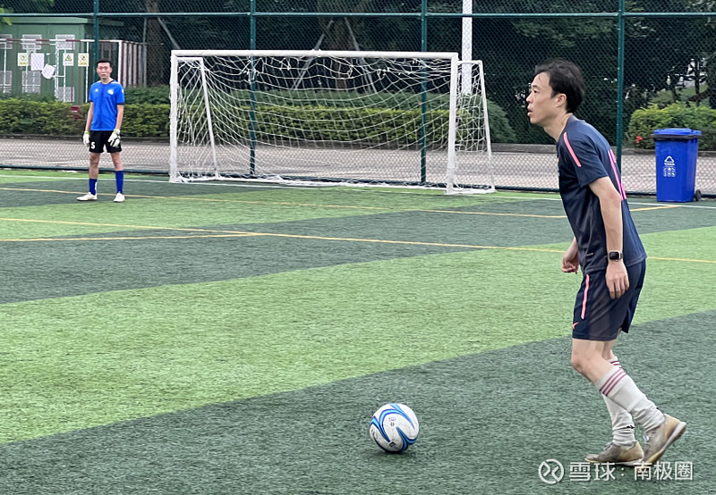 南极足球职业联赛中球员实力逐渐提升的简单介绍