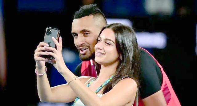 西班牙网球队绝杀日本网球队，克耶高斯制霸全场的简单介绍