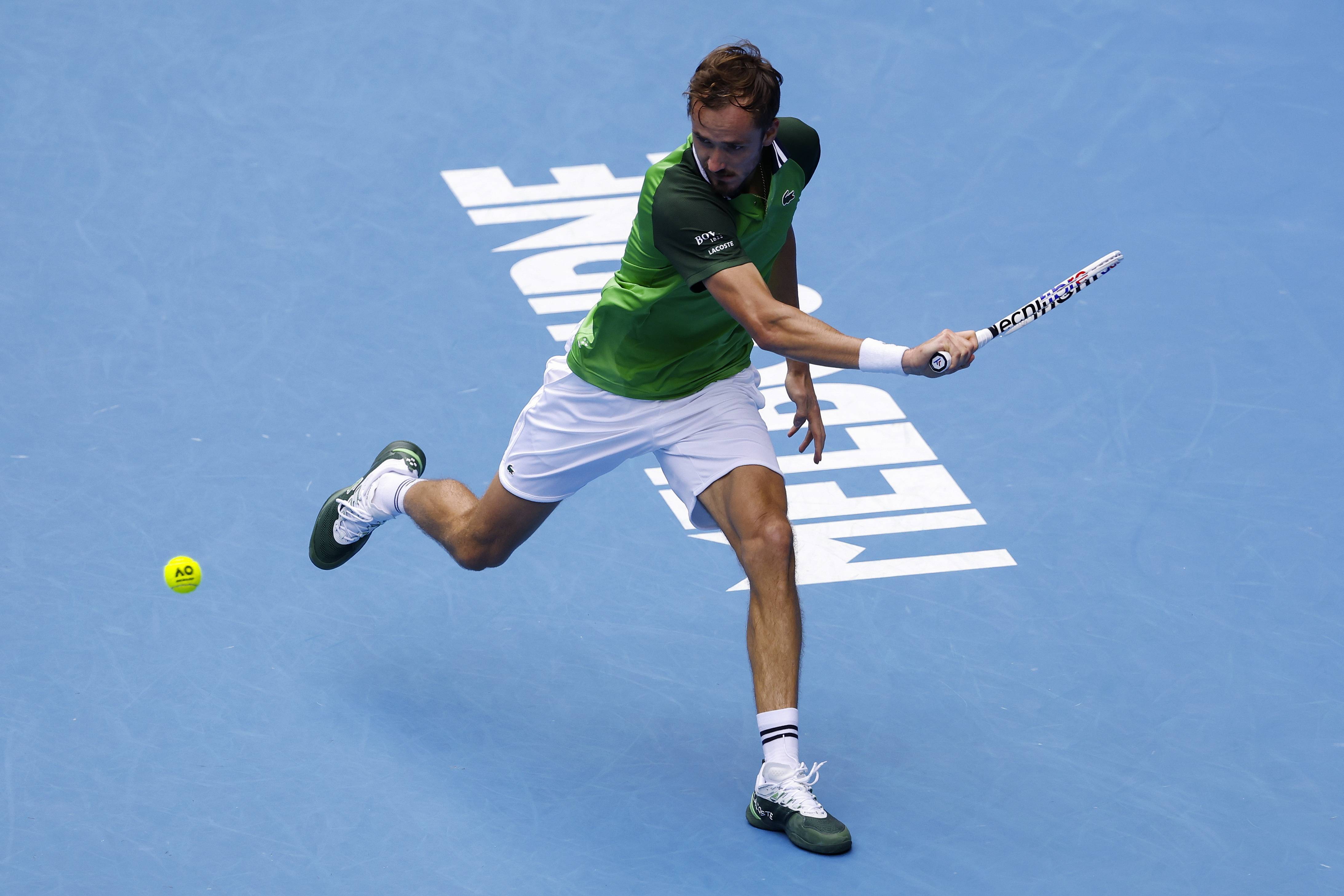 开云体育app-美国网球队横扫欧洲网球队，梅德韦杰夫制霸全场的简单介绍