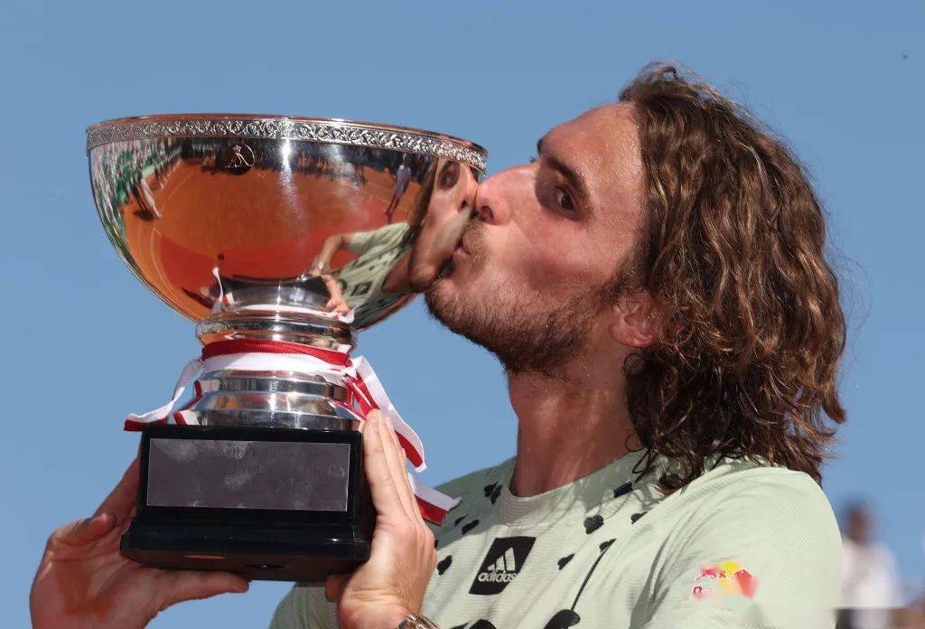 开云下载-法网险胜蒙特卡洛大师赛，西西帕斯惊艳四座