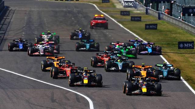 -梅赛德斯翻盘威廉姆斯，汉密尔顿带队取胜