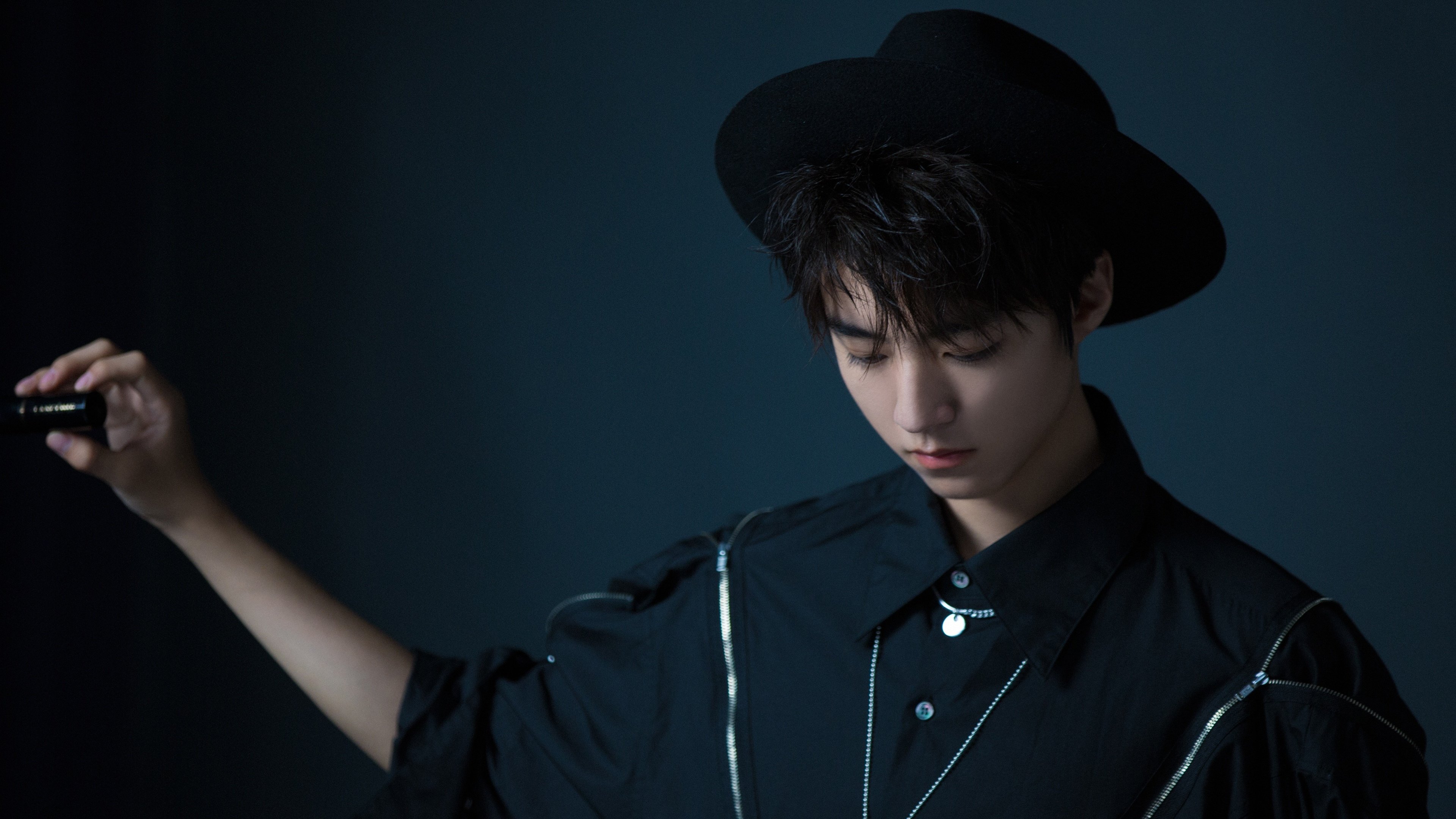 -对决巨人，迪亚斯，加拿大足球的山峦之王