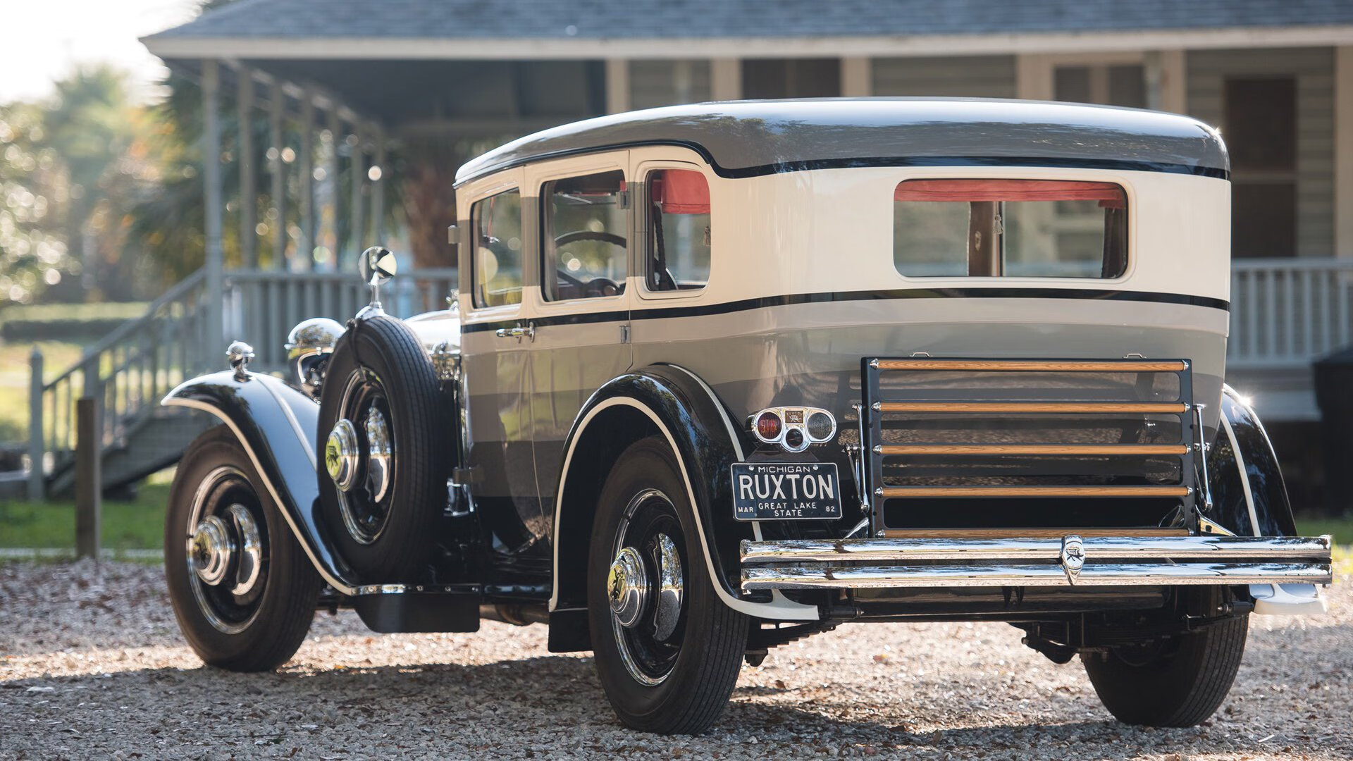 篮坛速度对决，当辽宁队遭遇F1国王