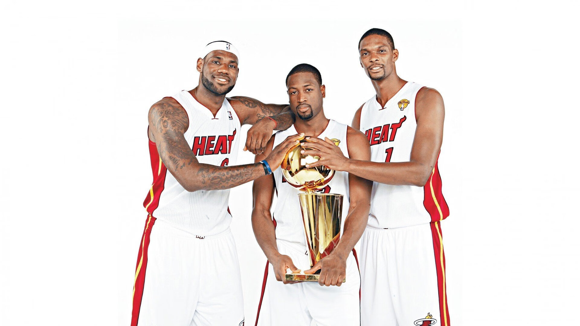 剑指总冠军?广东队季前赛横扫快船彰显野心,英格拉姆个人能力完全展现照亮球队上限